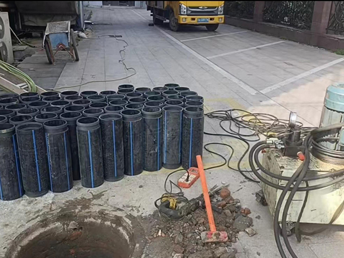 交城PE置换管厂家 DN315置换管 非开挖管短管置换